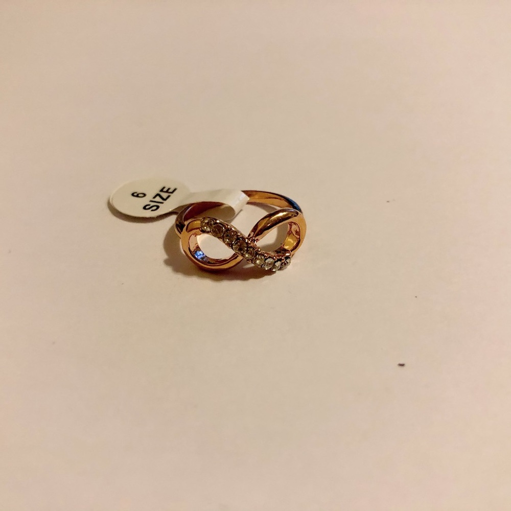 Ring - Picture 2 of 2